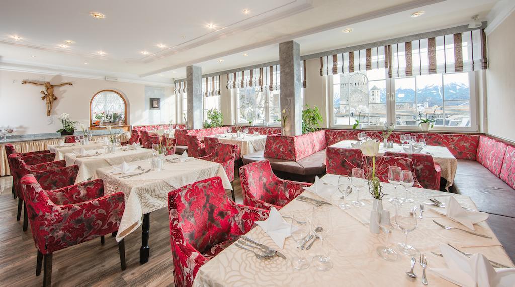 Hotel Tyrol Malles Venosta Esterno foto